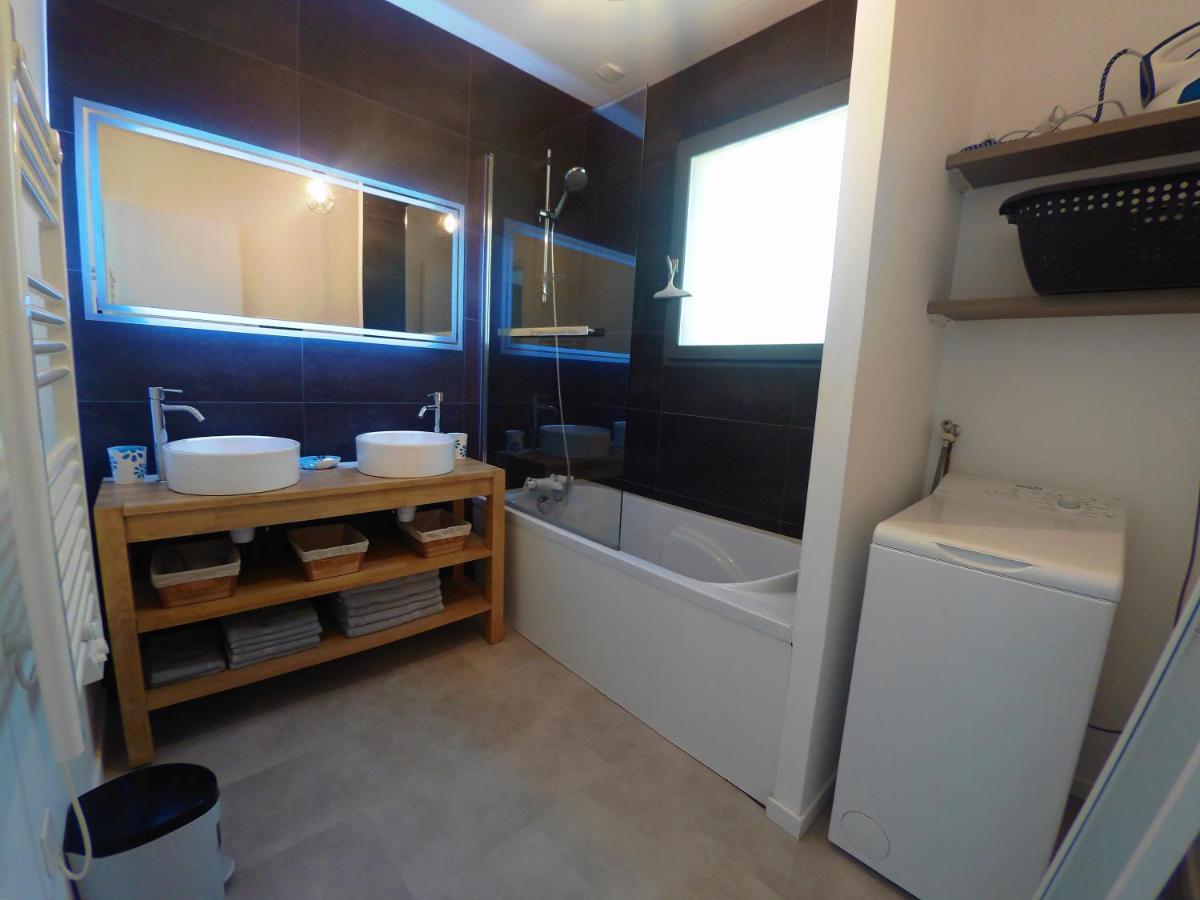 Gite A La Campagne Avec Jacuzzi Avensan Exterior foto