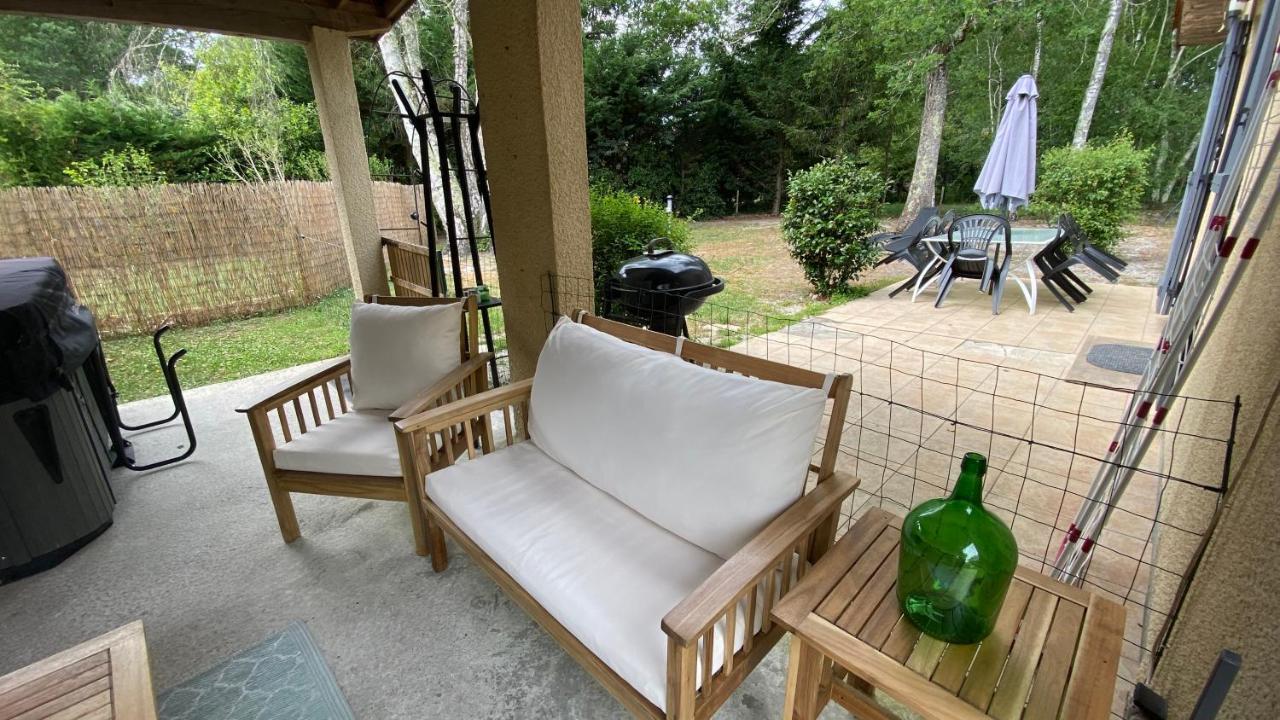 Gite A La Campagne Avec Jacuzzi Avensan Exterior foto